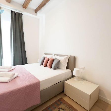 Cavana 5 Tirabora Short Rent Триест Экстерьер фото
