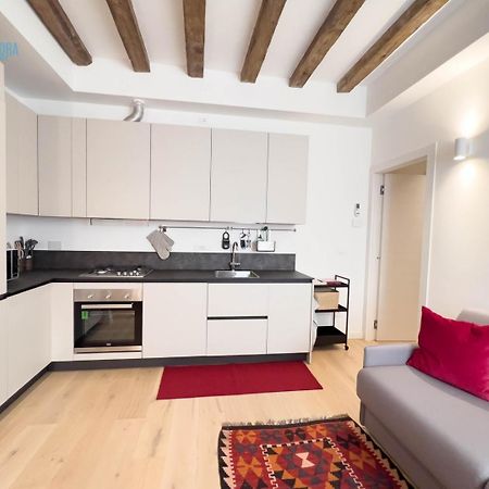 Cavana 5 Tirabora Short Rent Триест Экстерьер фото